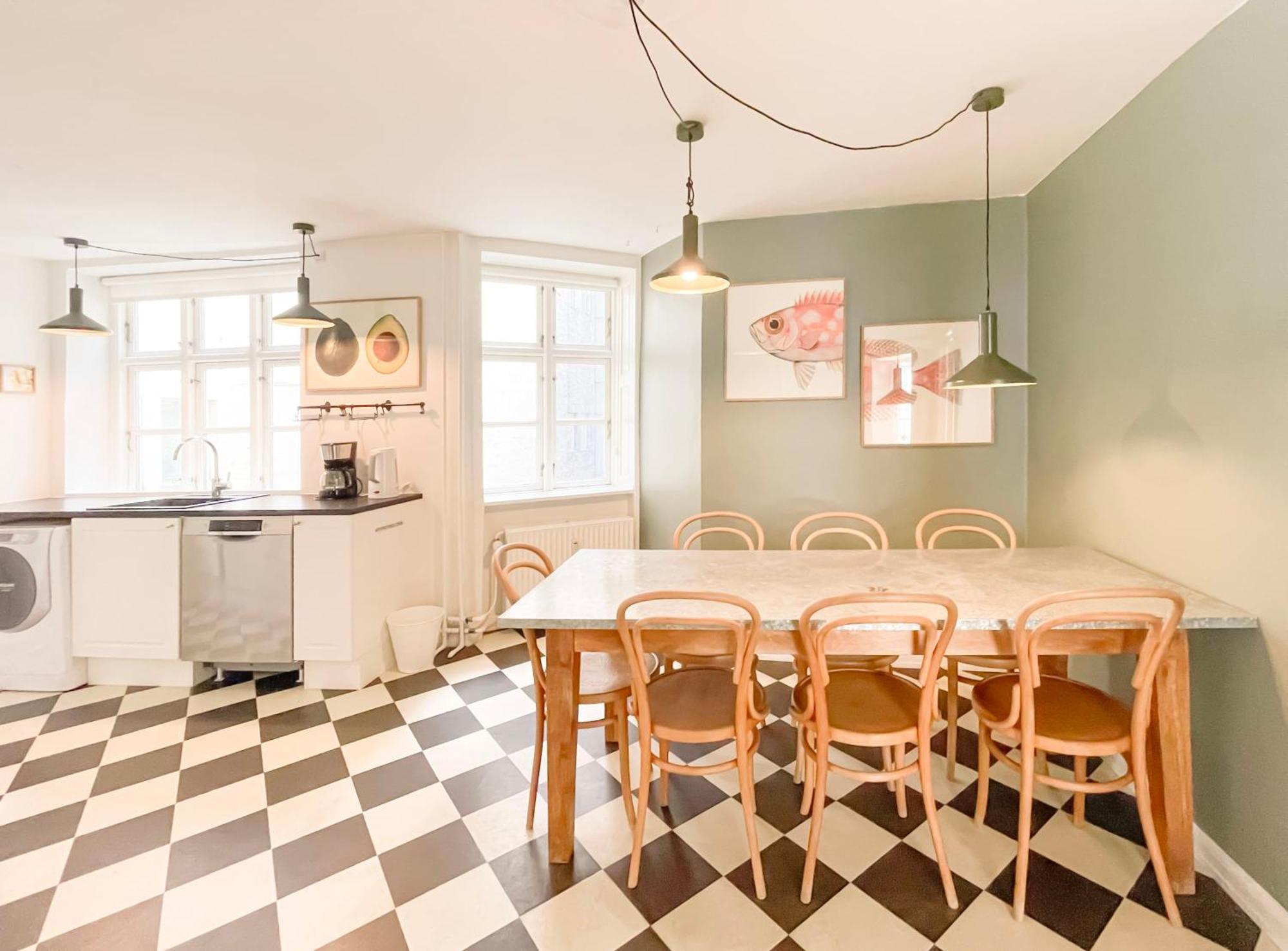 Large With 4 Bedrooms In Apartment Copenhagen